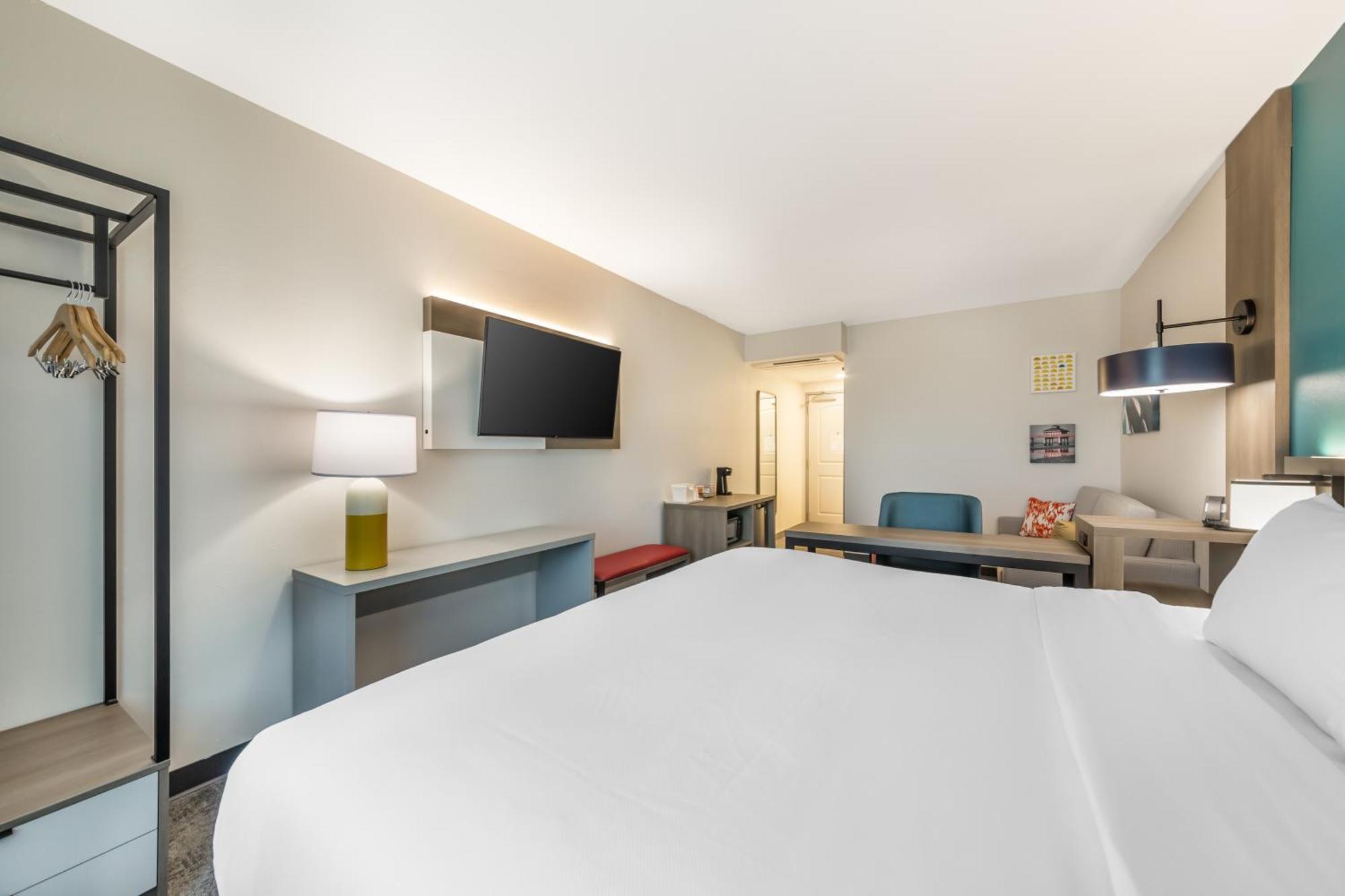 Comfort Suites Fort Myers East I-75 ภายนอก รูปภาพ