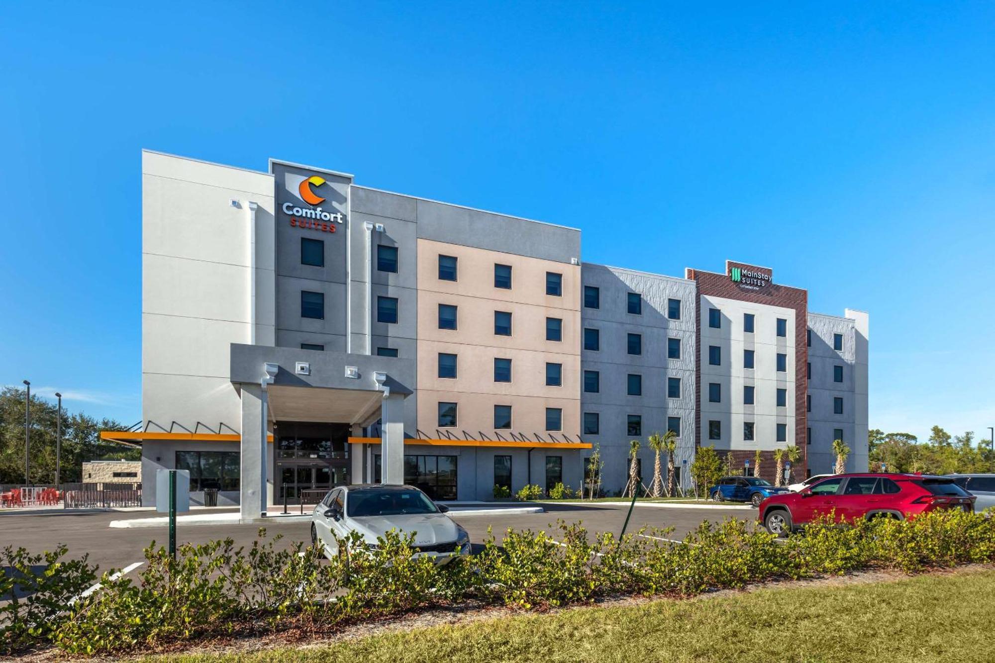 Comfort Suites Fort Myers East I-75 ภายนอก รูปภาพ