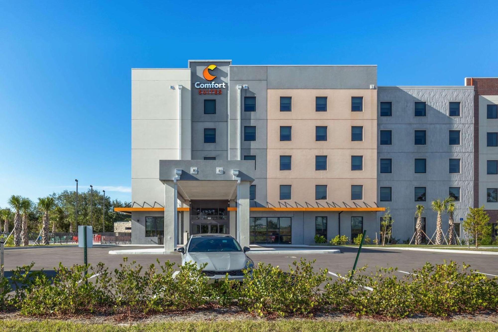 Comfort Suites Fort Myers East I-75 ภายนอก รูปภาพ