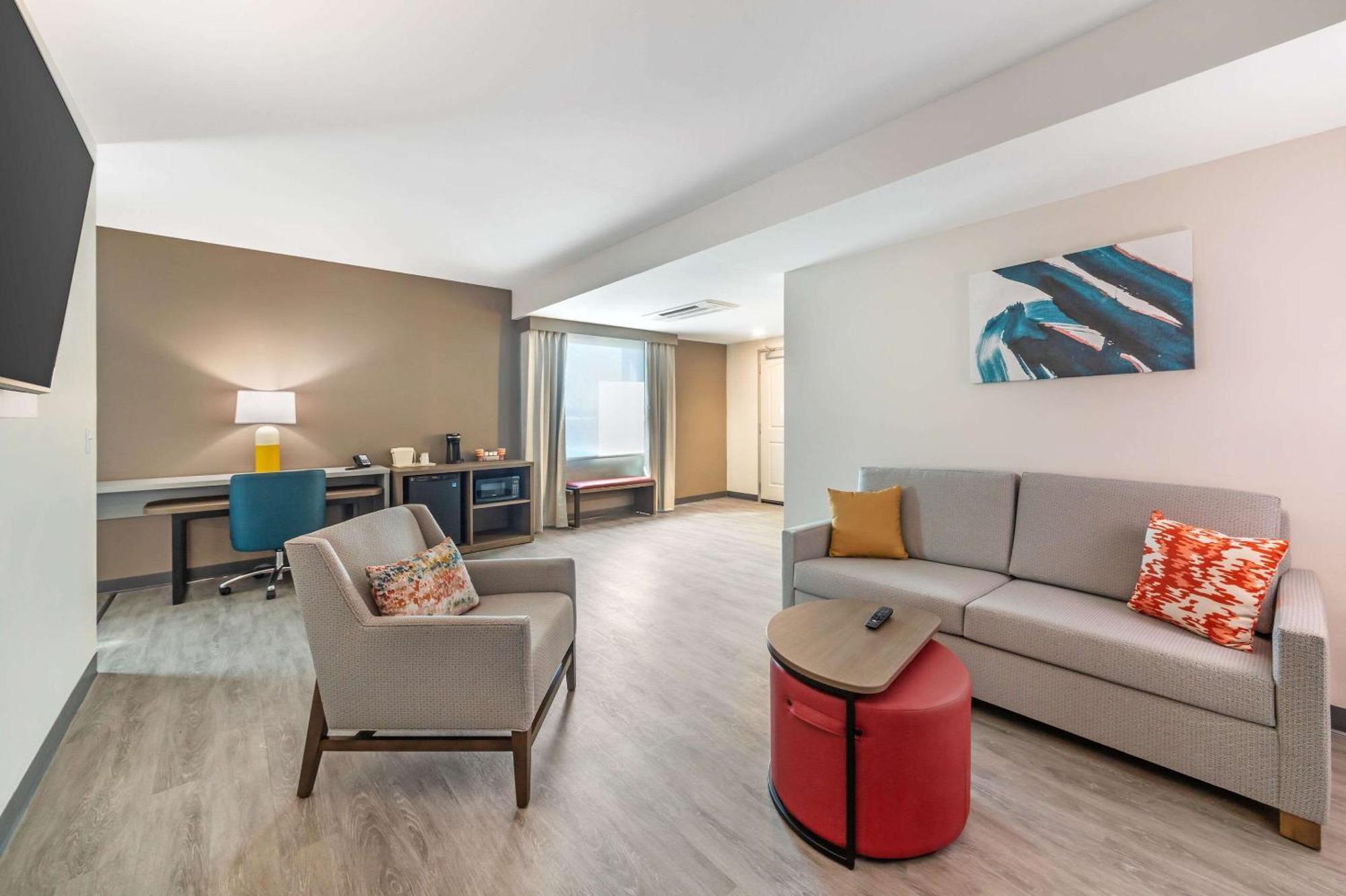 Comfort Suites Fort Myers East I-75 ภายนอก รูปภาพ